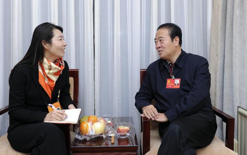 代表畅言:忻州市委书记董洪运接受新华社记者专访